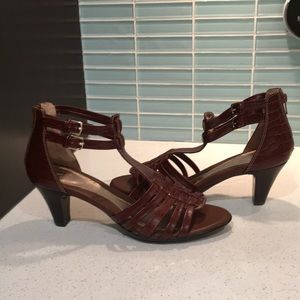 Sofft brown heeled gladiator sandals, Size7.5.